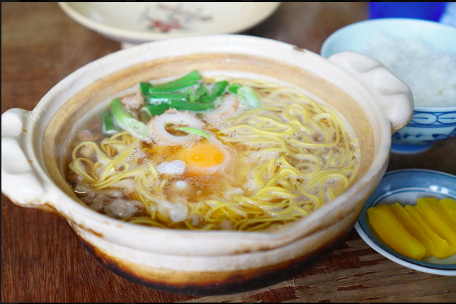 高知県須崎の鍋焼きラーメン”橋本食堂”！評判やお取り寄せは？【ケンミンショー】